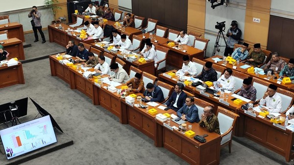 Ibu Rumah Tangga Dominasi Haji 2025: 57 Ribu Jemaah RI