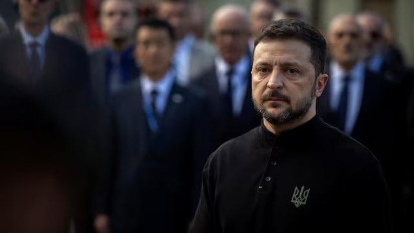 Zelensky Puji Intelijen: Jenderal Rusia Tewas Serangan Bom