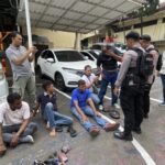 Depok: 7 Debt Collector Ditangkap, Senjata Tajam Disita Polisi