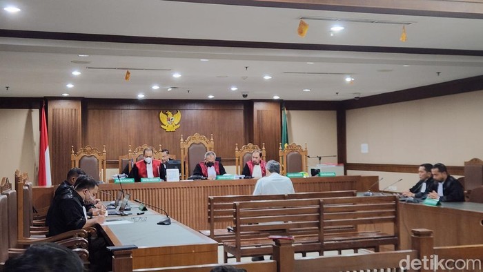 Eks Pejabat Timah Korupsi Rp300 Triliun, Divonis 10 Tahun Penjara