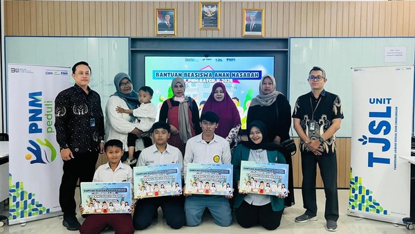 PNM Berantas Kemiskinan: Beasiswa 2.800 Anak Raih Mimpi