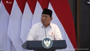 Prabowo Singgung Ijazah Jokowi: Khawatir Ijazah Sendiri Dipertanyakan?