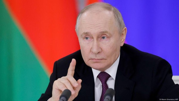 Putin Bersihkan Rumah: Jenderal Rusia Dipecat, Apa Penyebabnya?
