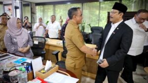 Sekolah Rakyat: Dampak Sosial Ekonomi & Paket Mensos Lengkap