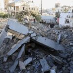 Serangan Israel Gaza: 42 Tewas, Krisis Kemanusian Memburuk