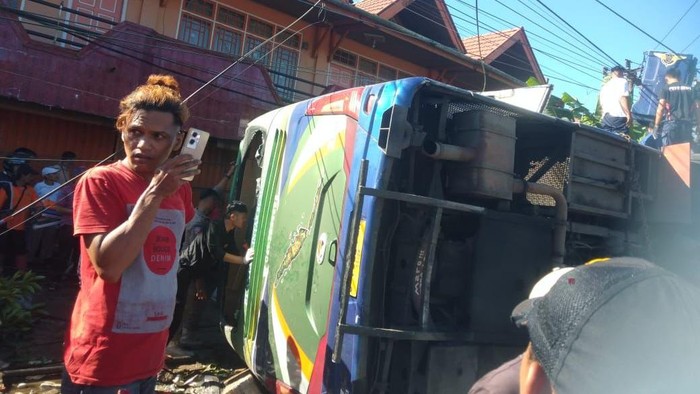 Tragedi Bus Padang Panjang: Korban Tewas Meningkat Jadi 12 Jiwa