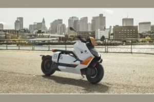 BMW CE 04 2025: Tiga Varian Baru, Desain Futuristik Mengesankan
