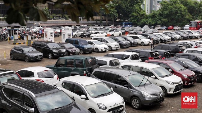 Bahaya Parkir Ban Miring: Risiko Kerusakan dan Keamanan Berkendara