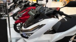 Harga Honda PCX 160 Juli 2025: CBS, ABS, RoadSync?