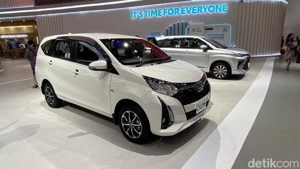 LCGC Anjlok! Penjualan Mobil Murah Turun Hampir 50%