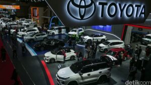 Menperin Desak Toyota, Suzuki, Daihatsu: Stop Kenaikan Harga & PHK