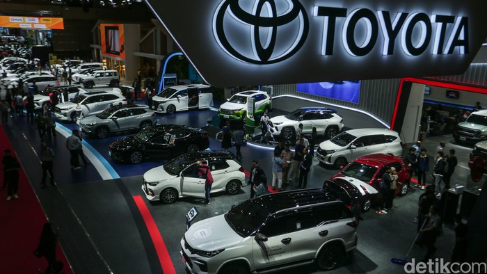 Menperin Desak Toyota, Suzuki, Daihatsu: Stop Kenaikan Harga & PHK