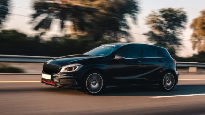Mobil Bekas Rp100 Jutaan? Cruise Control Untuk Perjalanan Jauh!