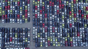 Rahasia Dapatkan Mobil Impian: Harga Turun, Diskon Menanti!
