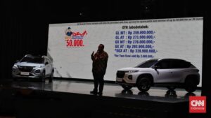 Suzuki Fronx: Raja Segmen Mini SUV Juni 2025, Kalahkan Raize dan WR-V